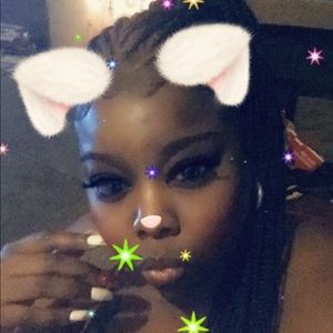 Meet your Posher, Candice